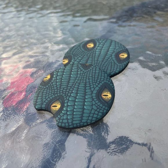 Green Dragon Eyes Car Coasters 2 Pack - Picture 4 of 9